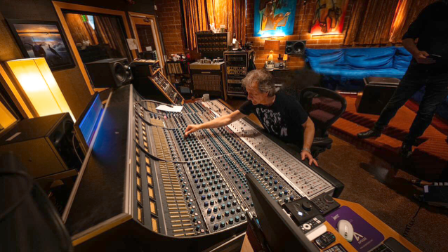 Bob Clearmountain’s Apogee Studio redefines audio excellence with the power of Dante.