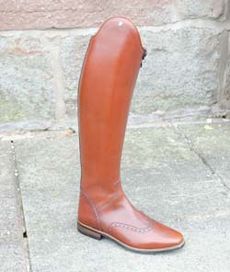 Petrie boot