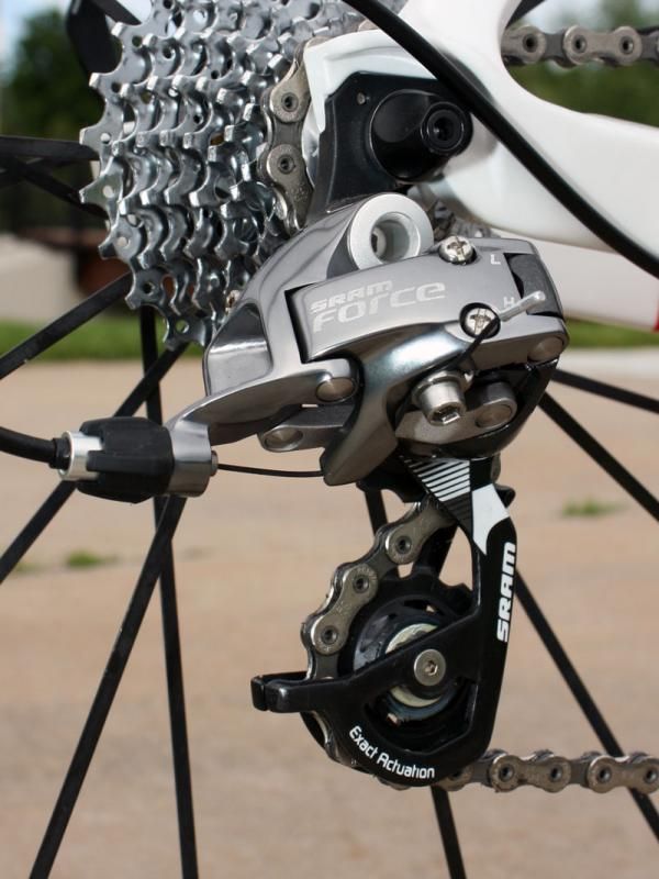 Rear derailleur changes include a new finish and updated unidirectional carbon outer cage plate