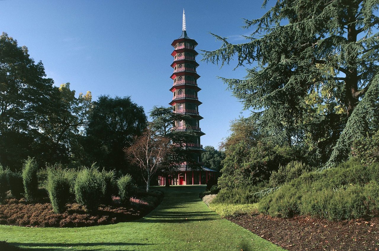 Great Pagoda, 1762, architect William Chambers, Kew Gardens (UNESCO World Heritage List, 2003), London, England, United Kingdom.