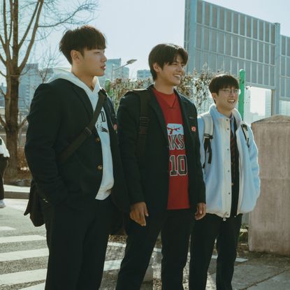 (L to R) Lee Min-jae as Go Hyuntak, Ryeo Un as Park Humin, Choi Min-yeong as Seo Juntae, Park Ji-hoon as Yeon Sieun in Weak Hero Class 2