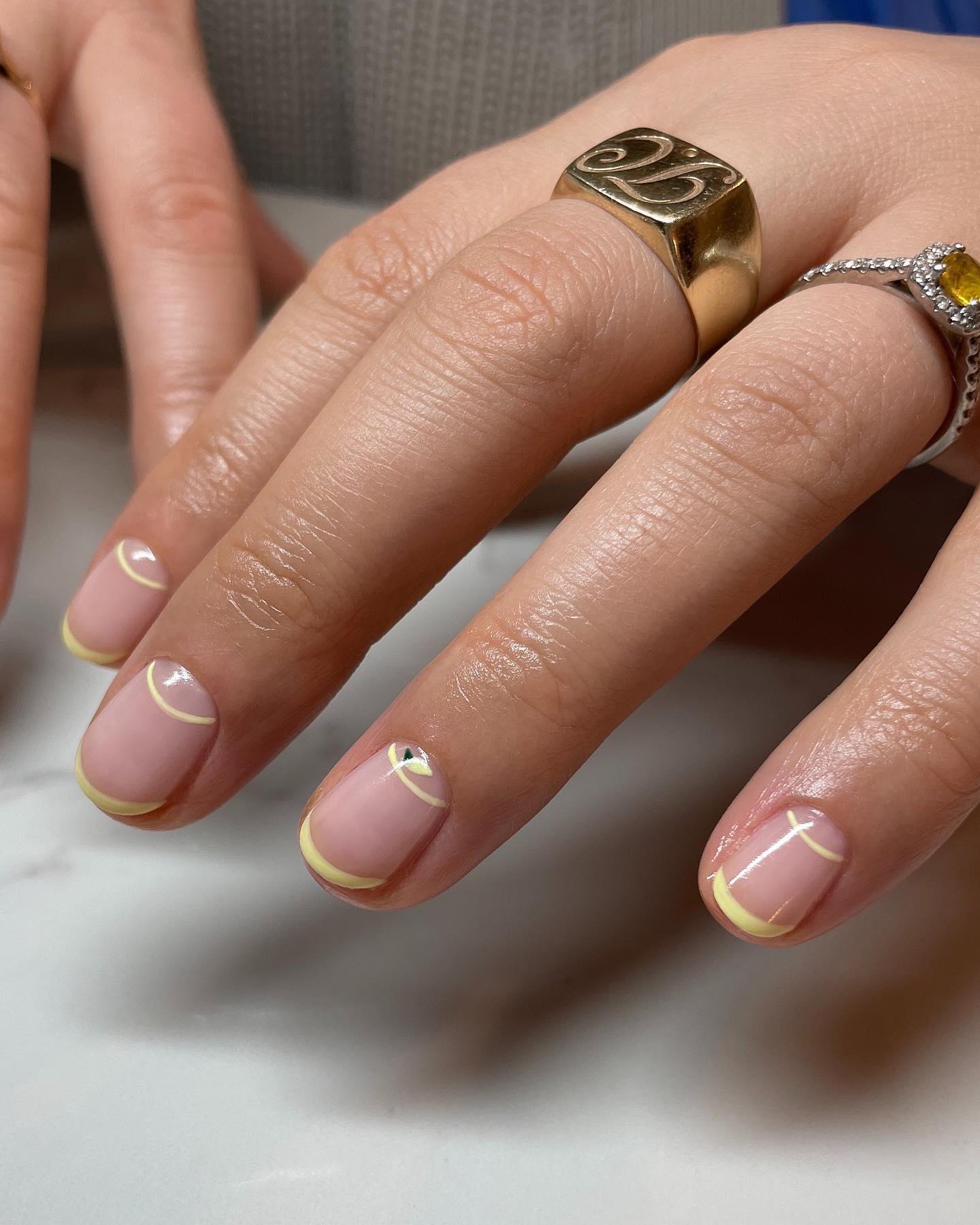 minimalistic nail art