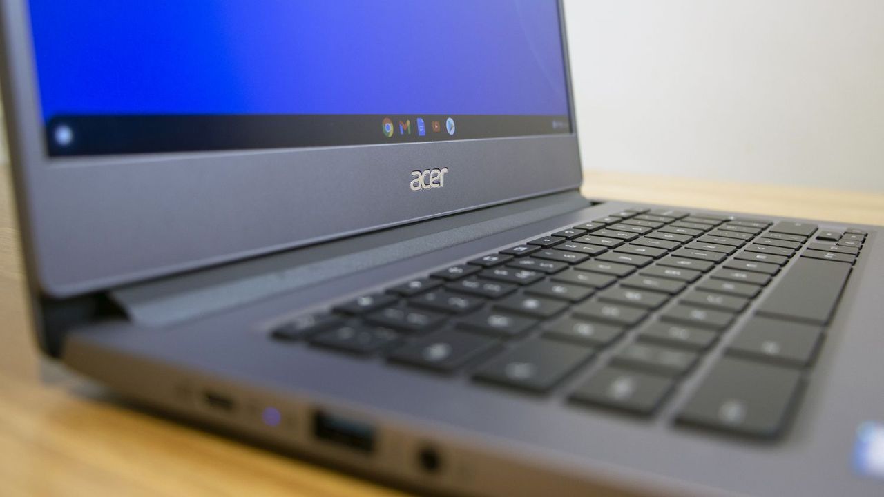 Acer Chromebook 714 logo detail