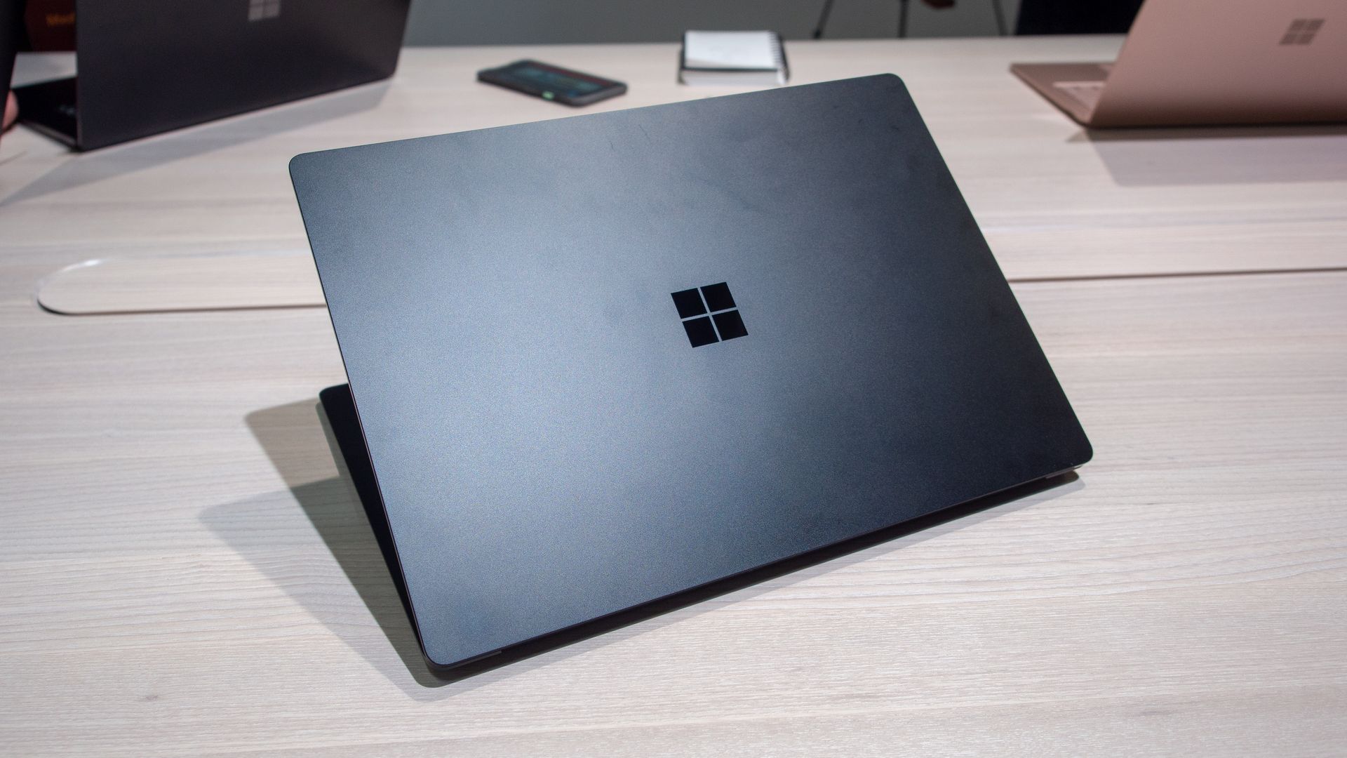 Surface Laptop 3 unexpectedly Cracked Screens Will Be Repaired By