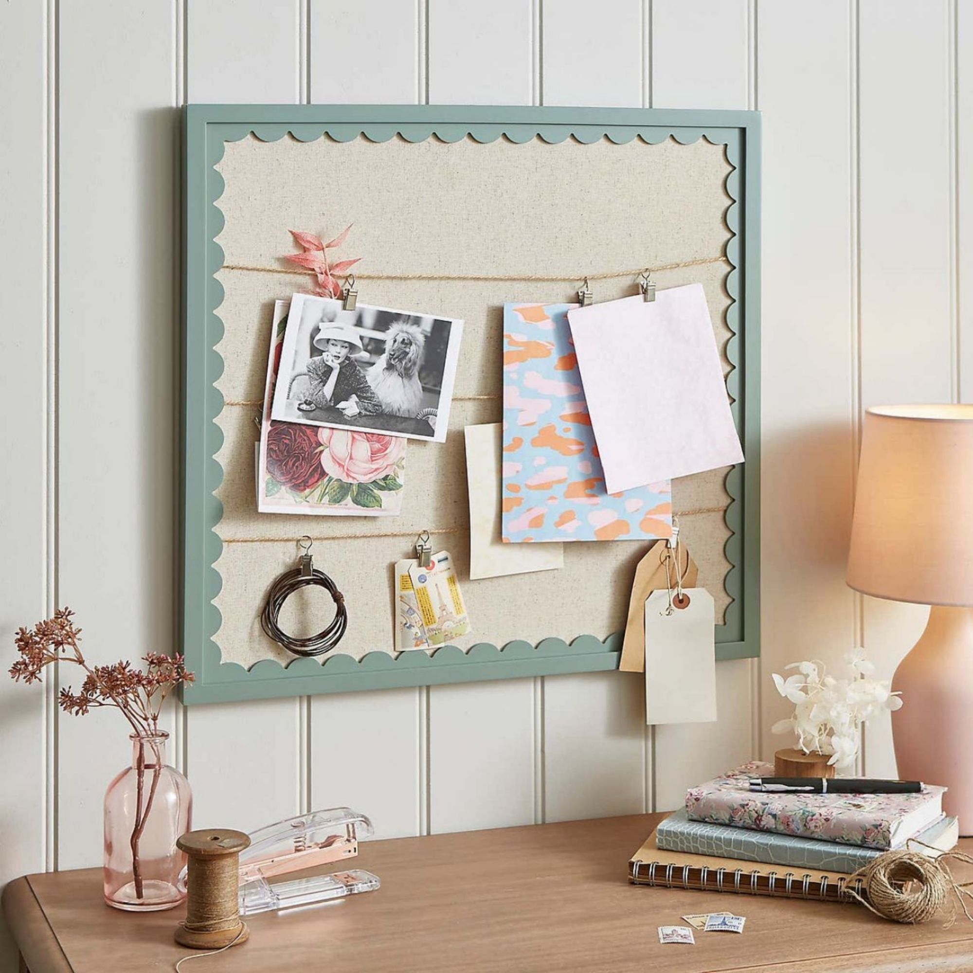 Remi Scalloped Edge Peg Board