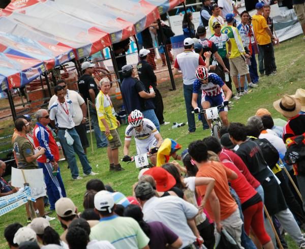 Hector Leonardo Paez Leon (Colombia) leads Todd Wells (United States of America)