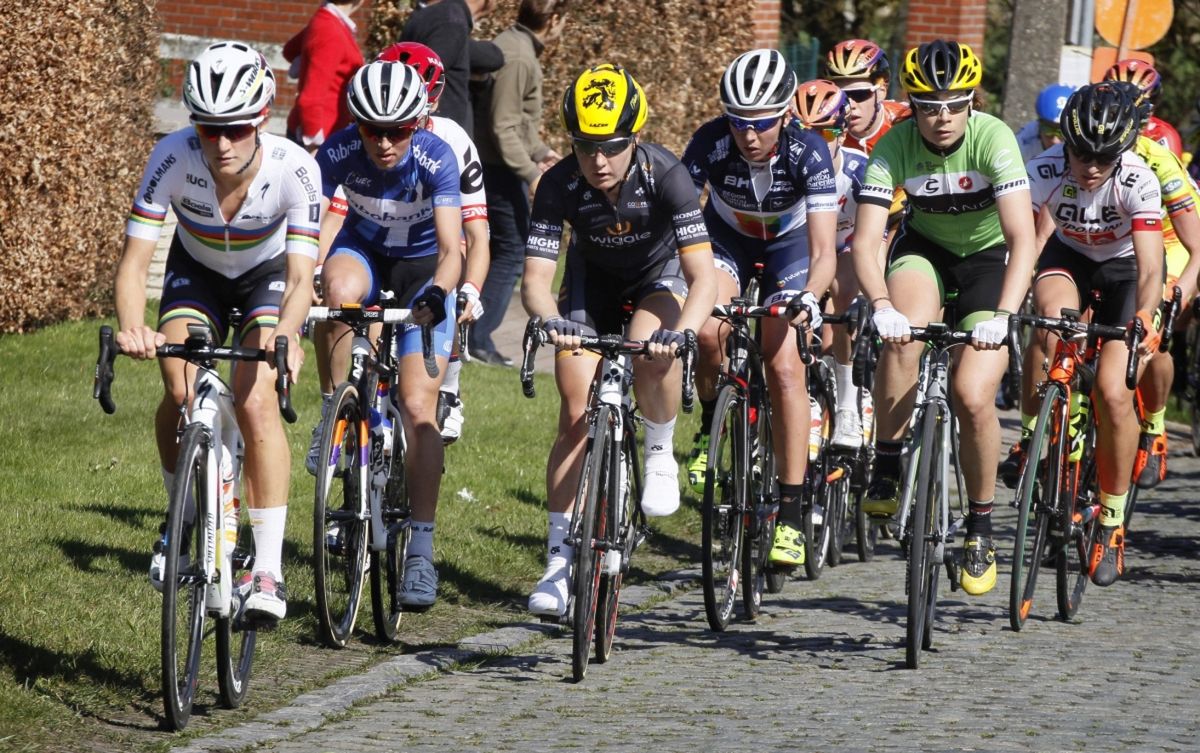 Lizzie Armitstead (Boels Dolmans) on the front at the Tour of Flanders