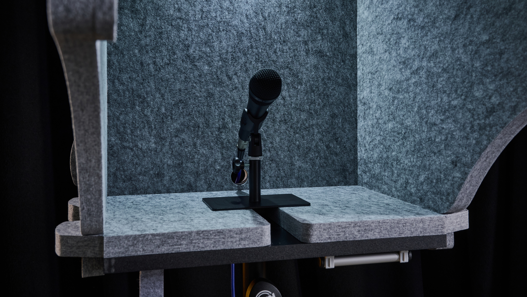 t.akustik Vocal Head Booth Mobile