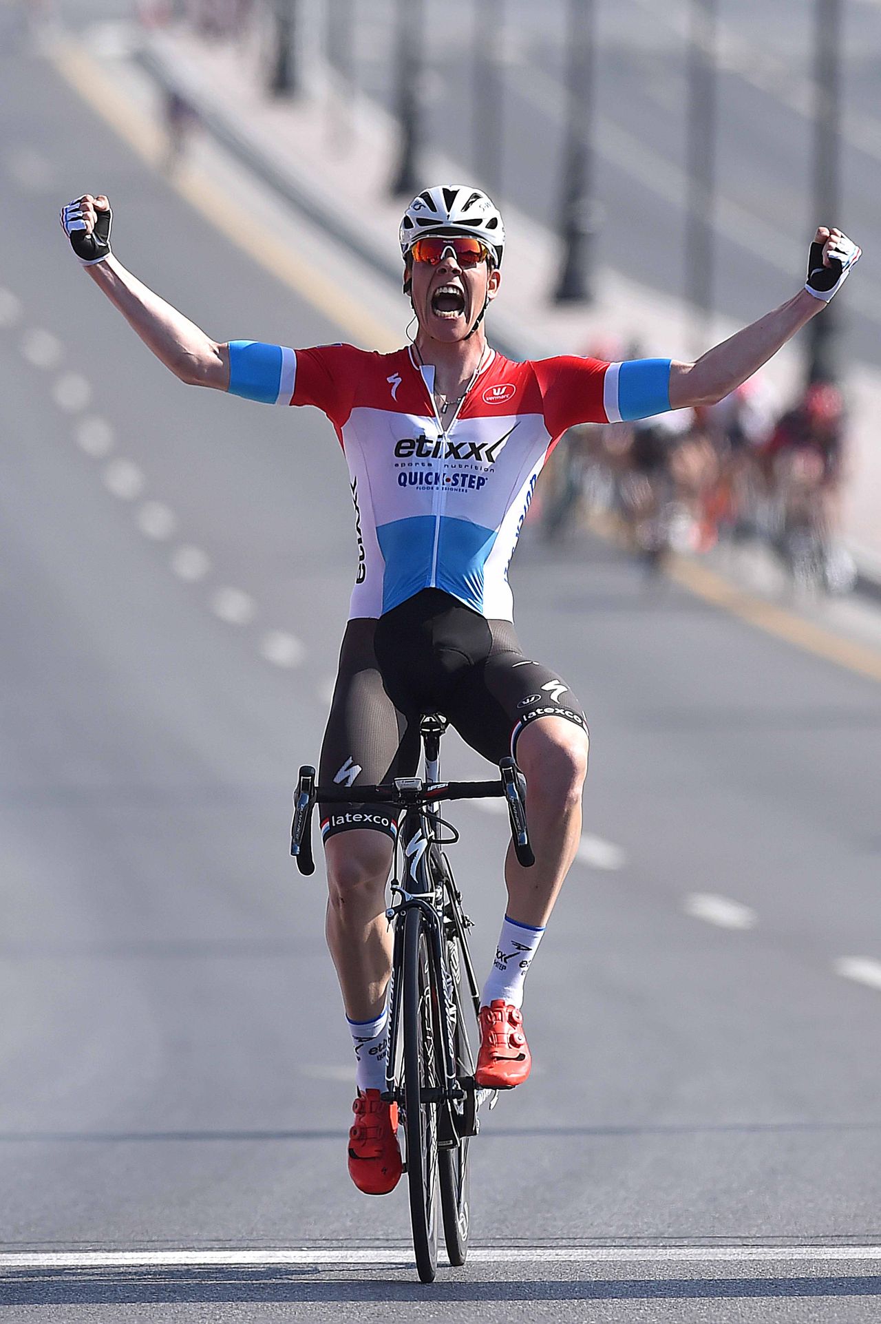 Bob Jungels celebrates his win