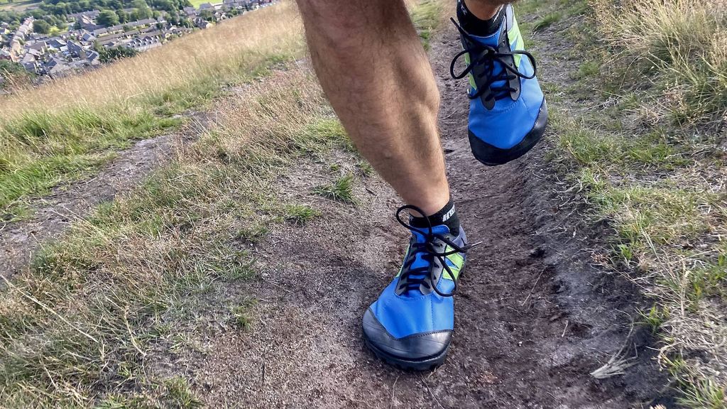 Here's the difference between barefoot and zero drop running shoes