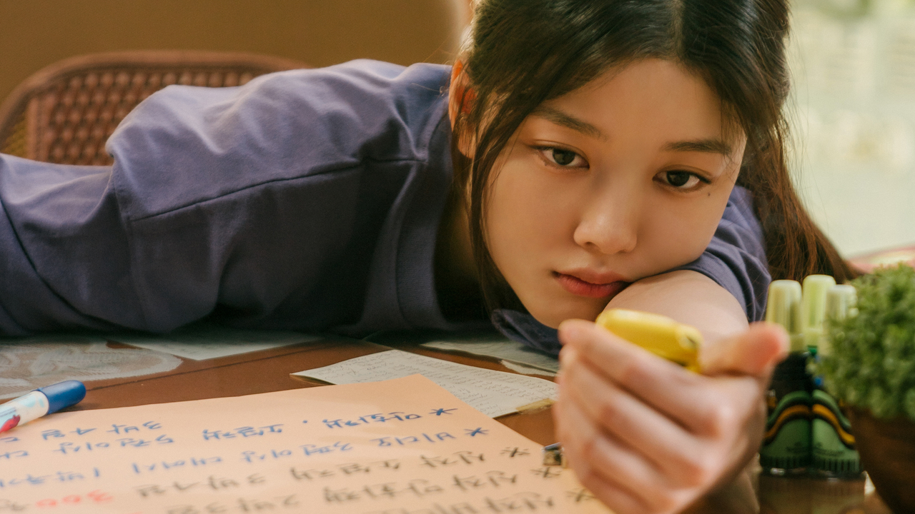 still from 20th century girl netflix korean movie