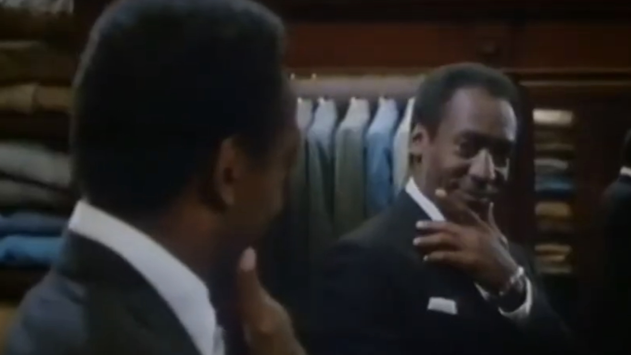 Bill Cosby checking himself out in the mirror in Leonard Part 6