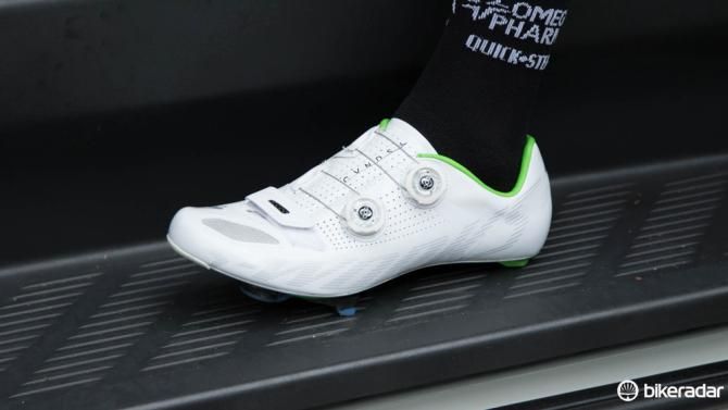 A team-mate of the Manx-Missile wearing the Specialized S-Works Cavendish signature shoes
