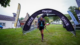 Anna Troup racing in the Montane Summer Spine