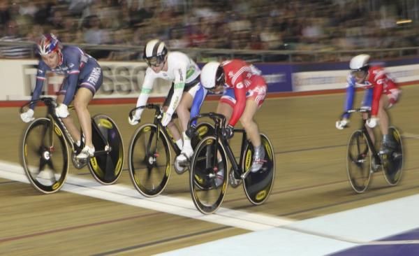 Clara Sanchez (France) wins first place in the women's sprint 5-8 final ahead of Jessica Varnish (GB), Kaarle McCulloch (Aus) and Rebecca James (GB)