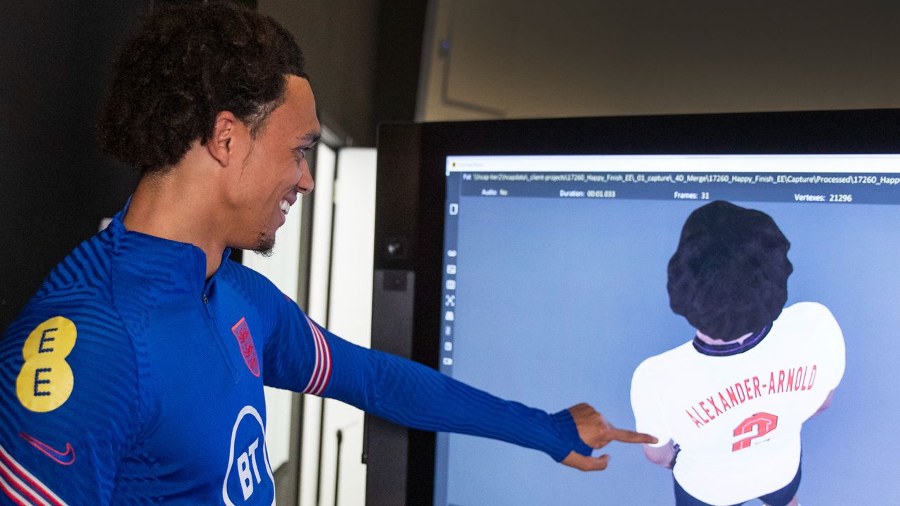Trent Alexander-Arnold admiring a virtual recreation of himself