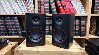 Yamaha NX-70A all-in-one speaker system