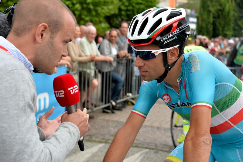 Italian champion Vincenzo Nibali answers questions on the start line