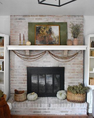 mantel decor