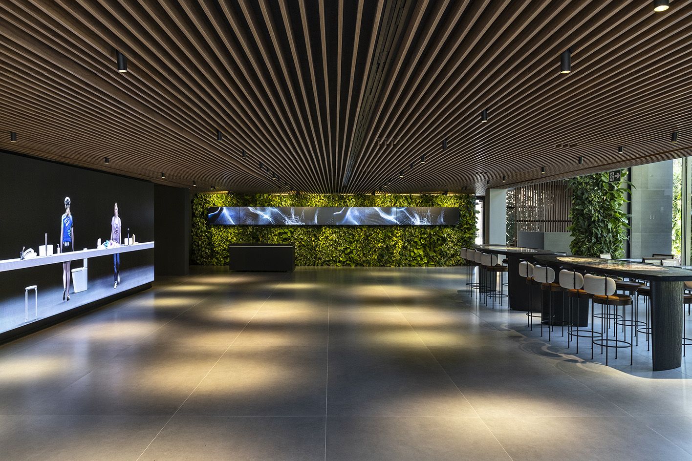 Roca São Paulo Gallery interior