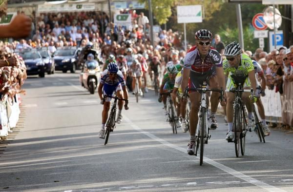 Gilbert edges out Visconti for the win.