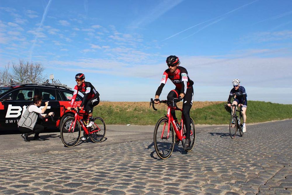 Daniel Oss with Jempy Drucker making their way over the Holleweg cobbles