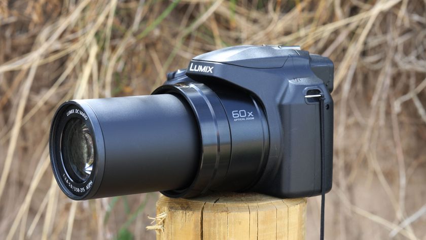 Panasonic Lumix FZ80D/FZ82D