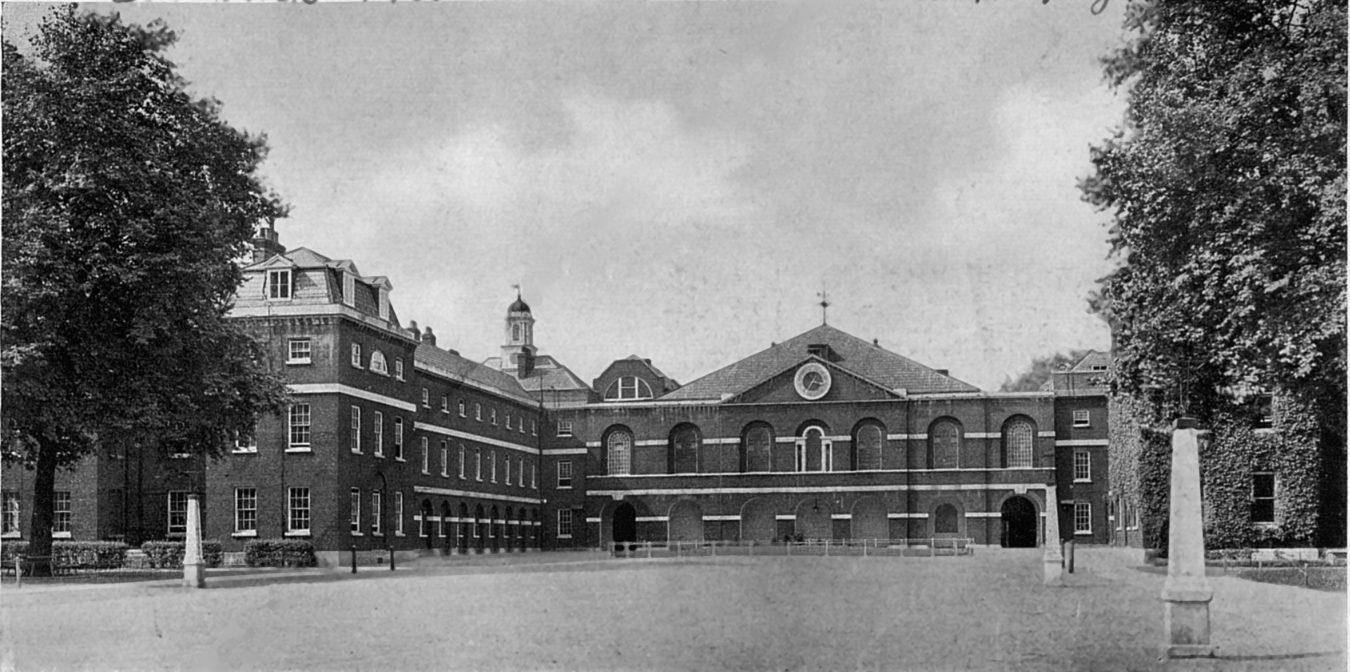 The Foundling the Hospital before its controversial demolition in 1928.