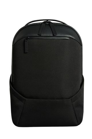 black sleek backpack - best valentine's gifts for boyfriends