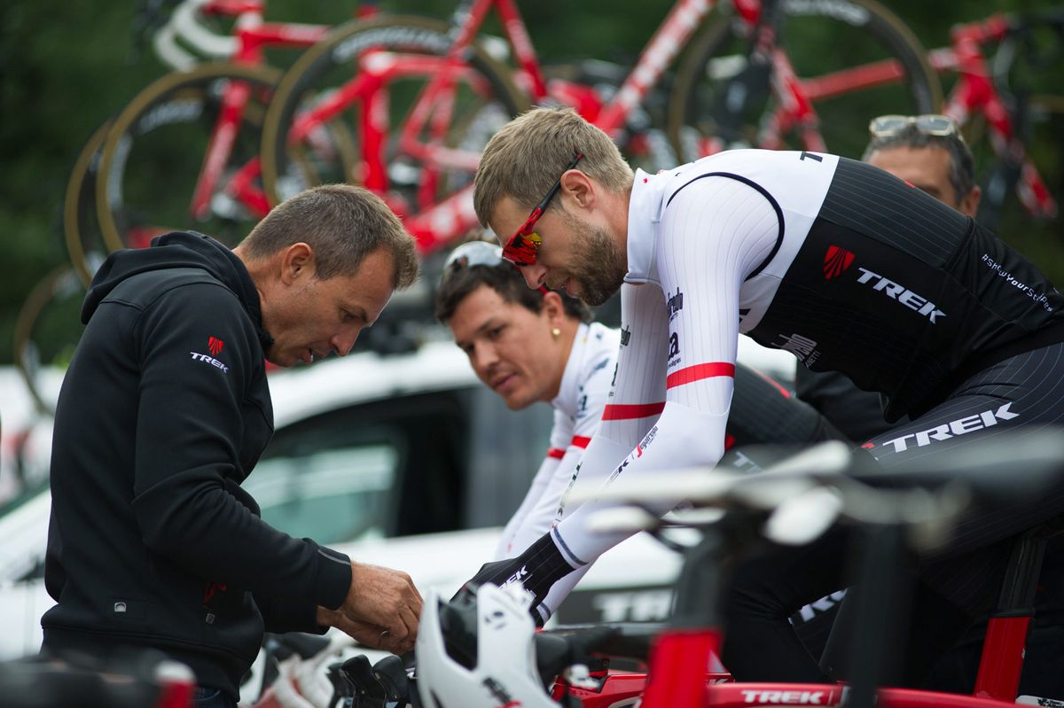 Ryder Hesjedal (Trek-Segafredo) warms up before the TT start