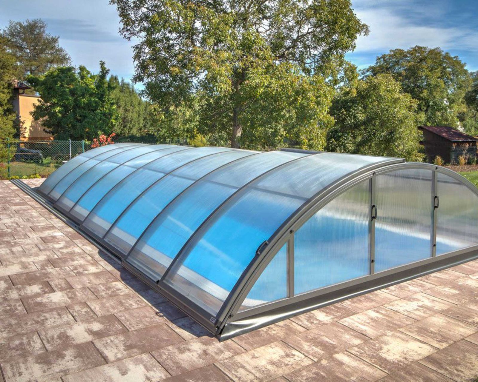 Pool enclosure ideas: 11 stylish ways to surround a pool | Gardeningetc