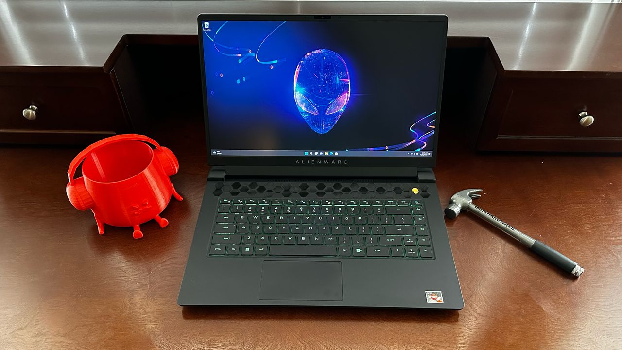 Alienware m15 R7 Review: Solid Gaming, Leading Endurance | Tom's