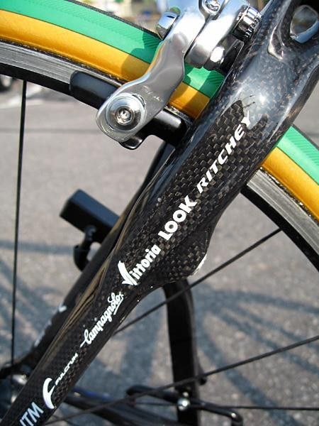 Special rear seat stays on the Le Roi frame offer cantilever brake mounts that are not being used for Sunday.