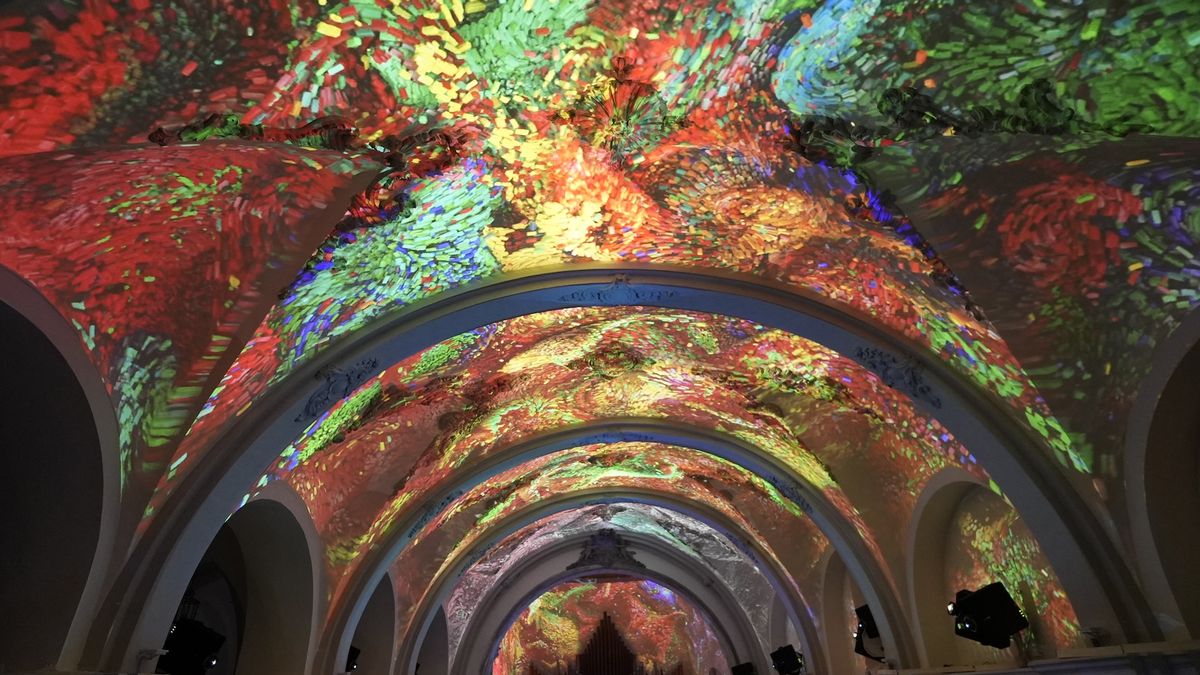 The immersive experience at Church of San Miguel projecting vivid imagery on the church&#039;s ceilings. 