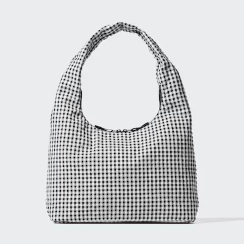Uniqlo , Seersucker Shoulder Bag in Black and White