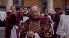 Ralph Fiennes in Conclave.