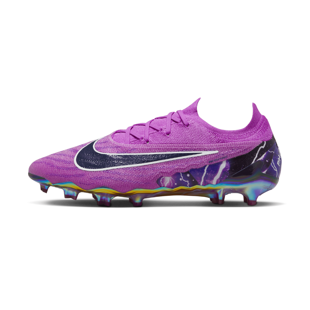 Best soccer cleats for flat feet 2025 The latest ranges from Nike, Adidas, New Balance and more