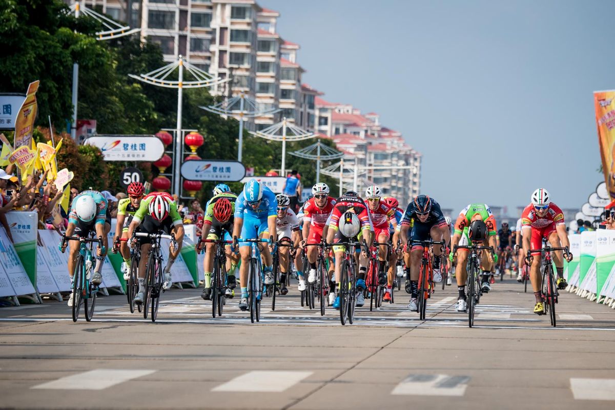 The bunch sprint on stage 2