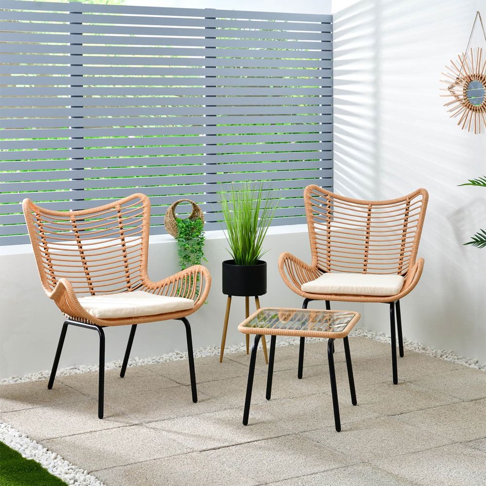 B&M Garden Furniture Is Back For Spring With Prices Starting From £30 ...