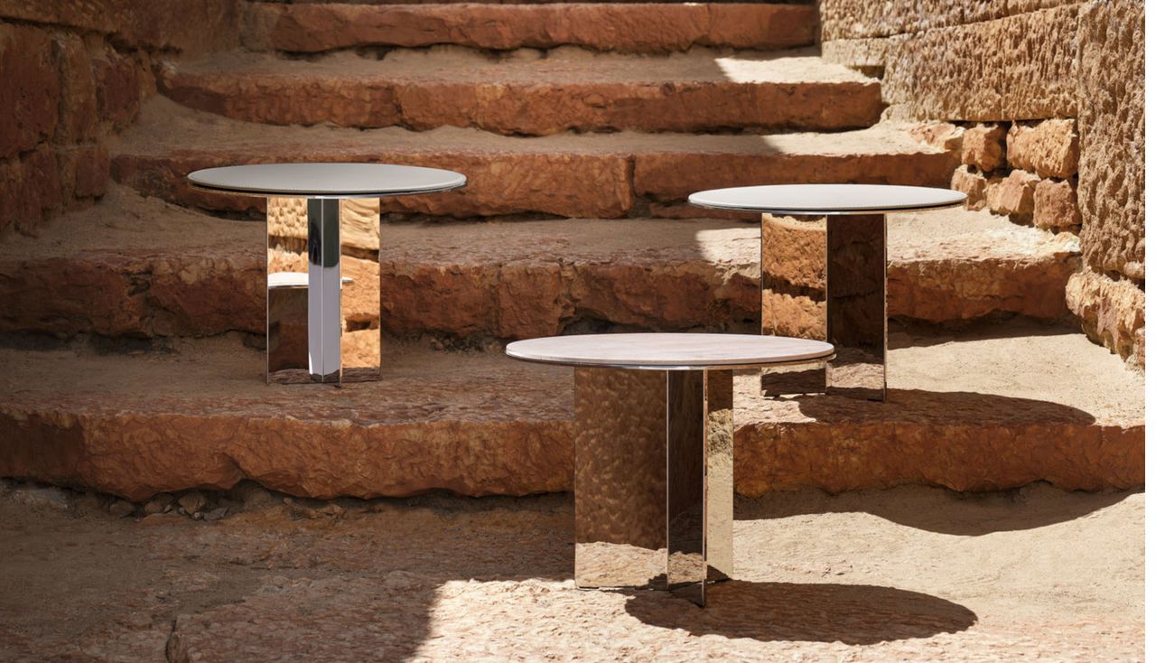 LSM and Unifor. The new collection also includes a series of coffee tables with cross or star-shaped structures, in a choice of leather and travertine marble tops 