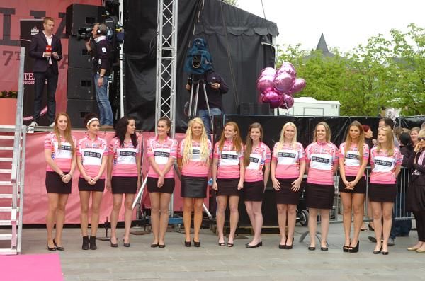 The ladies of the Giro