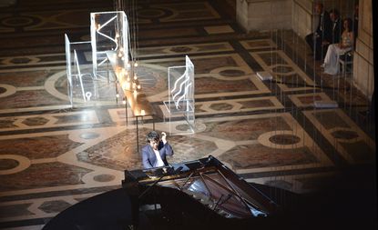 Lang Lang performs in Versailles' 17th-century Chapelle Royale,