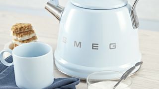 Smeg Whistling Kettle