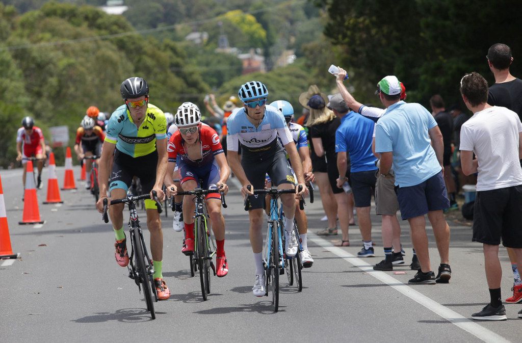 The breakaway makes its way up the Midland Highway climb