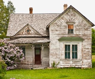 A historic cottage in disrepair