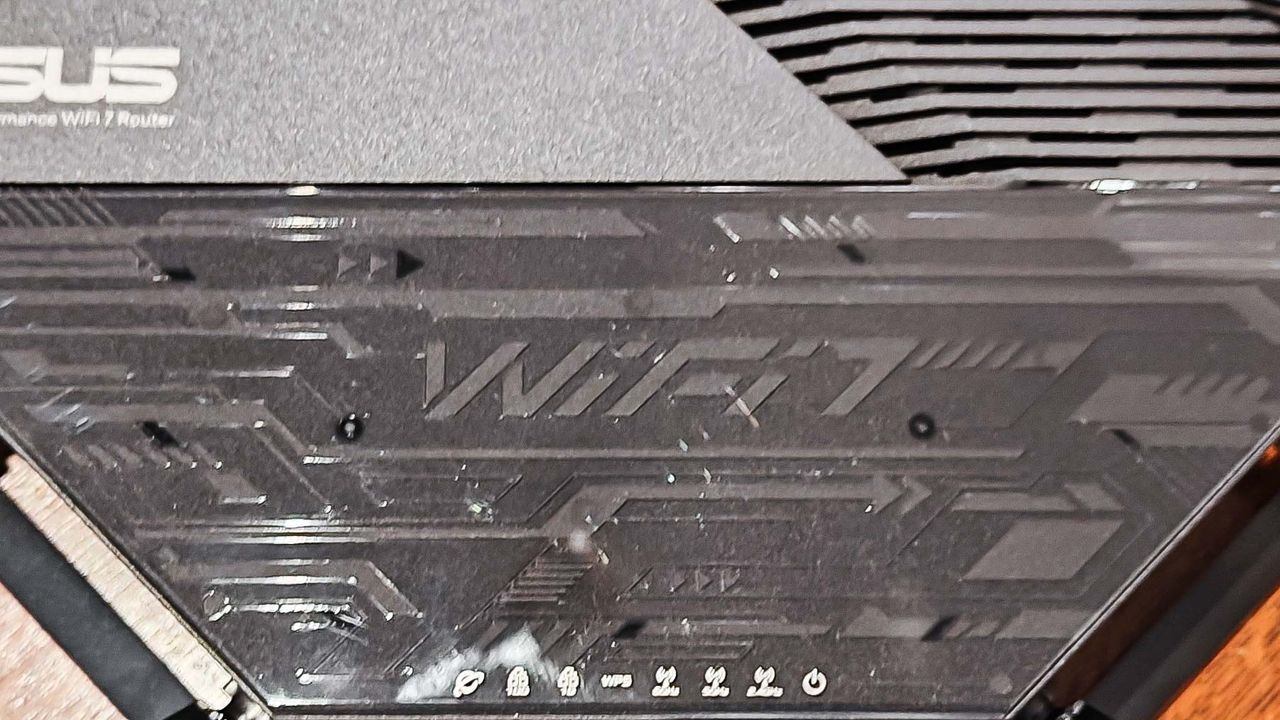 Asus RT-BE96U on desk