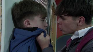 Liam raises the alarm on Mason.