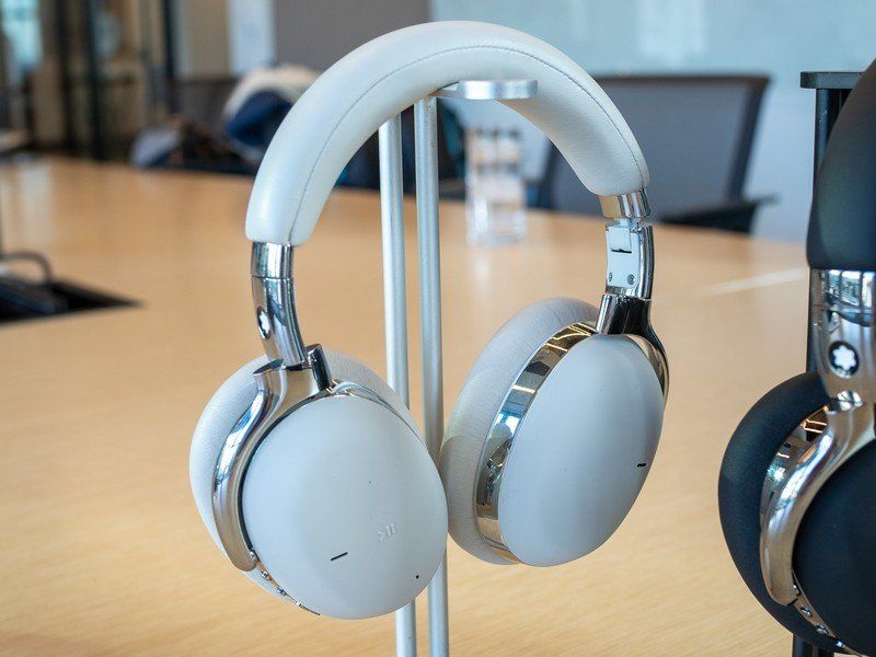 Montblanc Smart Headphones