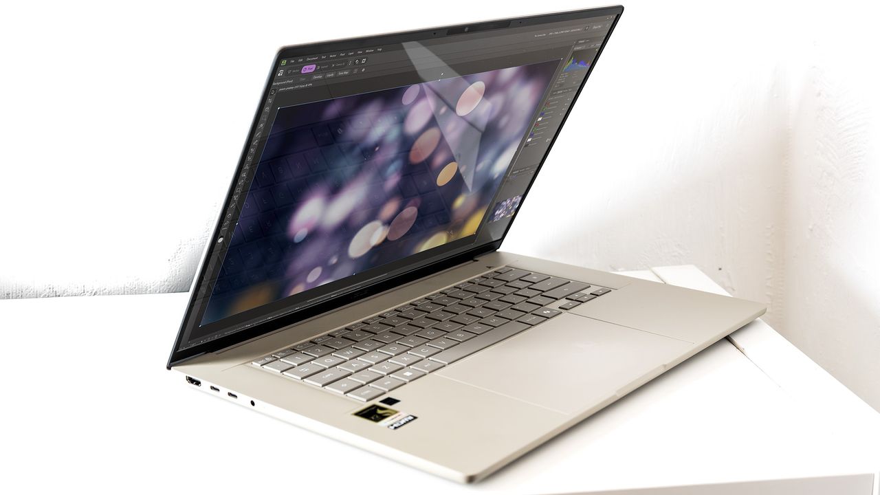 Asus ZenBook A16