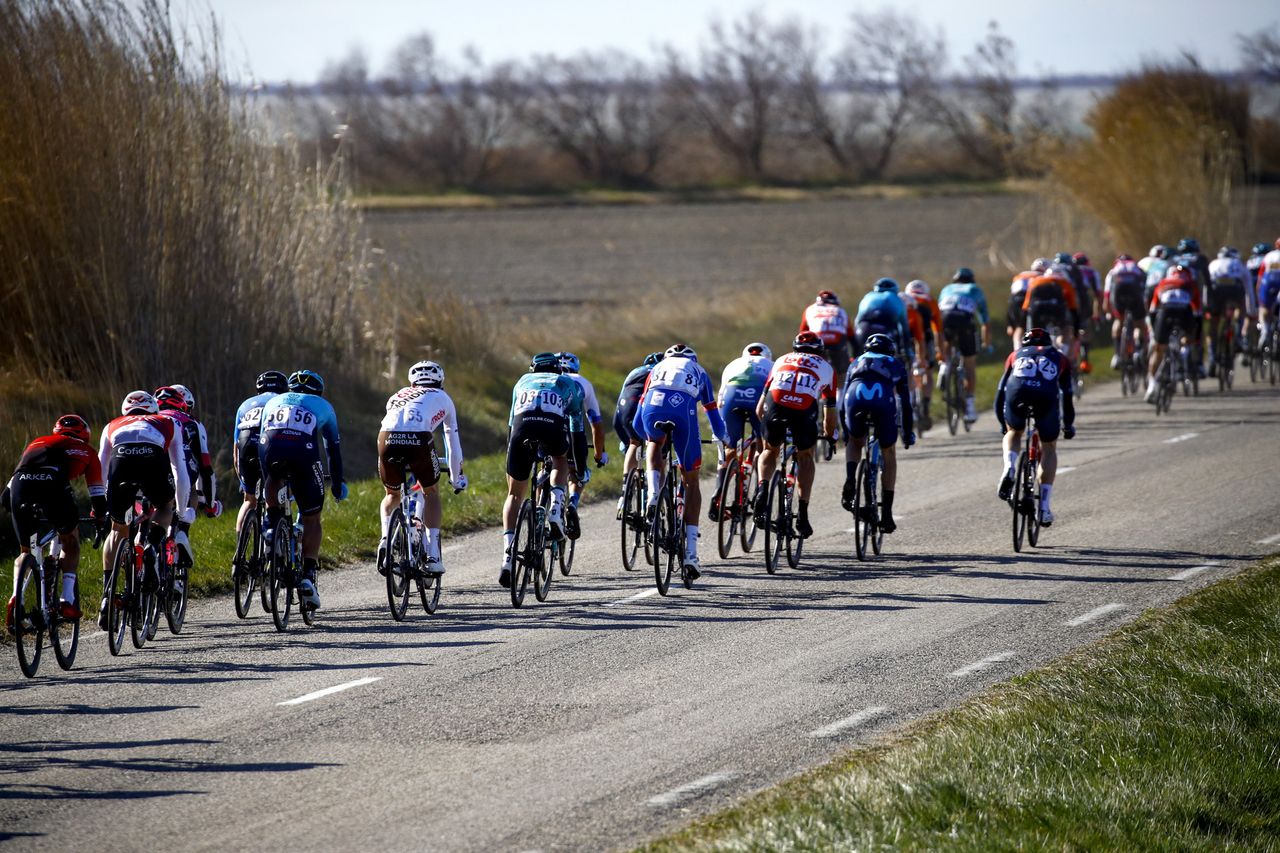 Tour de la Provence 2022 7th Edition 1st stage Istres Les Saintes Maries de la Mer 1518 km 11022022 Scenery Echelons photo Roberto BettiniSprintCyclingAgency2022